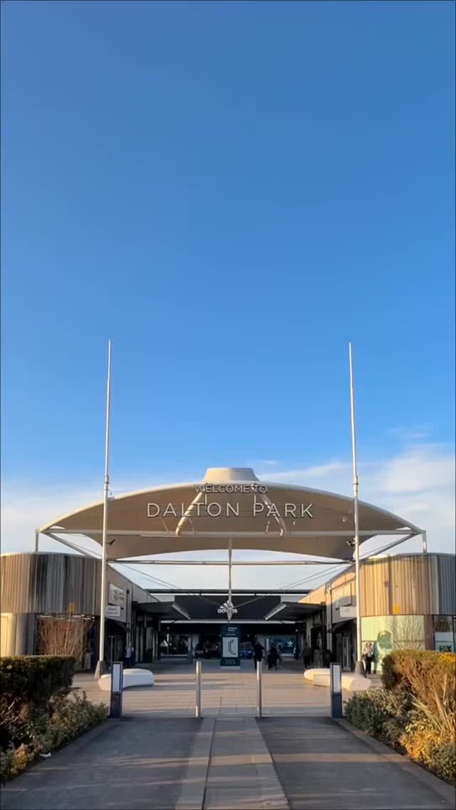 Wellness Week is coming to Dalton Park Outlet from 26 Jan - 1 Feb ✨Enjoy a week full of feel-good experiences designed to help you relax, recharge and reset.🧘♀️ Free Mat Pilates with @adidas & @arvstudio__ 🛍 Wellbeing Artisan Market (31 Jan & 1 Feb)🚶♀️Wellbeing Wonder with @climateactionnorth 📚 Sip & Swap book exchange with @ettocaffe & @theworksstores 💆 Hand & arm massages from @moltonbrown and @ritualscosmetics 🧴 Skincare consultations from @thecosmeticscompanystores ✨ Plus exclusive in-store offersSee the link in our bio for more information! #wellbeingweek #daltonpark #northeast #selfcare freeeven