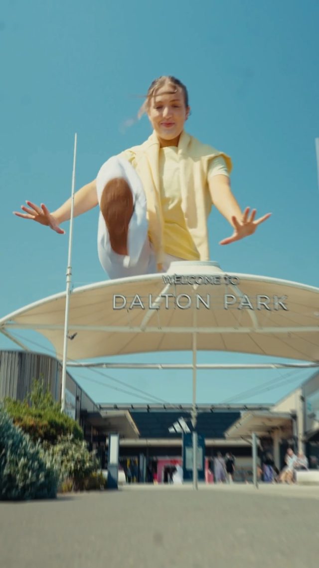 Summer feels BIGGER at Dalton Park 🌞From fresh fits at @levis to summer new-in at @tommyhilfiger, upgrade your fits for less at incredible outlet prices 🤩