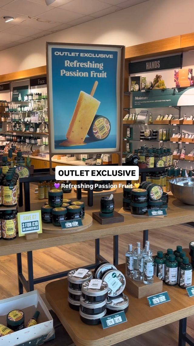 NEW IN: Refreshing Passion Fruit at @thebodyshop 🌴Bring on the tropical feels with this exclusive collection of shower gels, body yogurts, scrubs, and mists 🧴✨