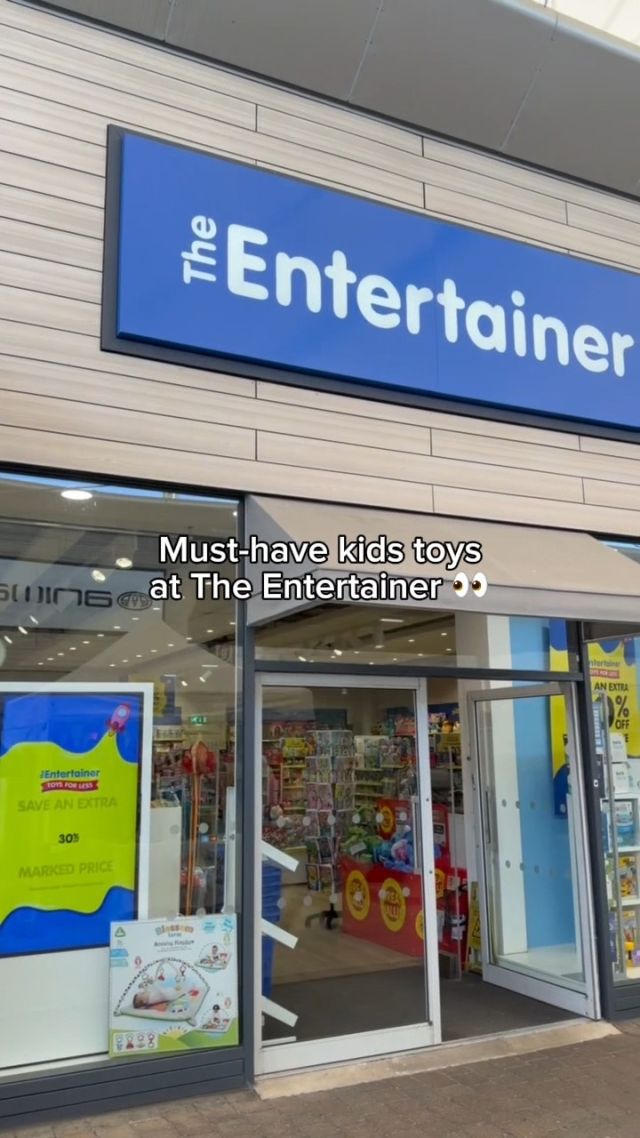 Warning: little shoppers won't want to leave... 🤭👀From the latest trending toys and collectables to games, crafts and big-name favourites, there's something for all ages at @entertainer_toys 🧸